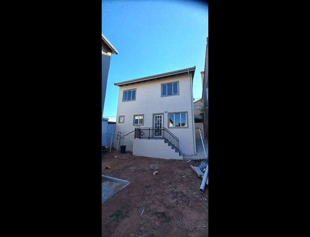 2 BEDROOM DUPLEX TO LET IN RISECLIFF